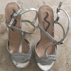 Nina shoes size 10 sexy and hot